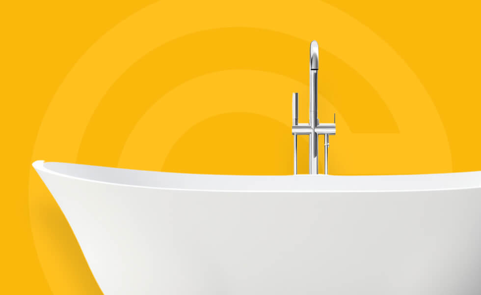 Badewanne Mit Armatur Vor Gelbem Hintergrund